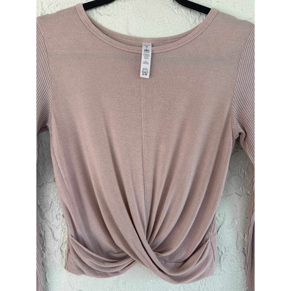 Alo Yoga Cover Twist Front Long Sleeve Crop Ribbed Top Dusty Rose Women Medium - Picture 2 of 7